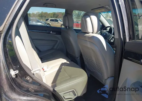 2015 Kia Sorento Lx z USA, uszkodzony, nr VIN 5XYKT3A60FG633394